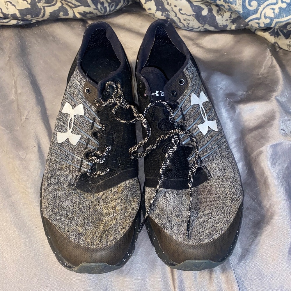 black womens Under armour shoes